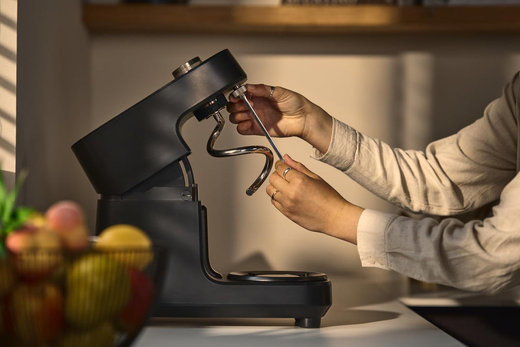 Halo Core 4,8 L Spiralknetmaschine Teigmaschine Teigknetmaschine Schwarz für Pizzateig und Brotteig