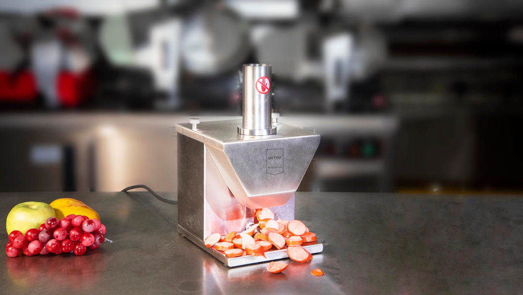 Currywurstschneider GWS1000, Edelstahl, Schnittstärke 5 bis 30 mm, 2 Sichelklingen, 135 W, Sicherheit