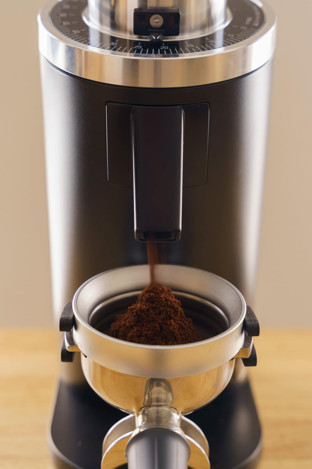 Elektrische Einzeldosiskaffeemühle DF54 in Schwarz mit Präzisionsmahlwerk ideal für Espresso und Filterkaffee