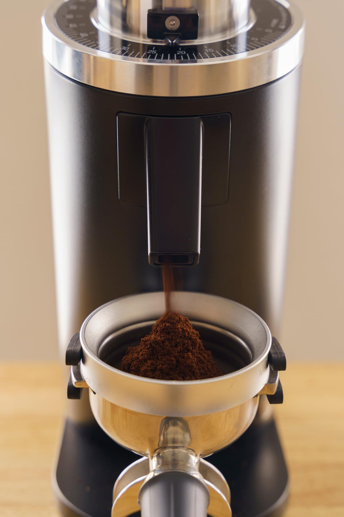 Elektrische Einzeldosiskaffeemühle DF54 in Schwarz mit Präzisionsmahlwerk ideal für Espresso und Filterkaffee