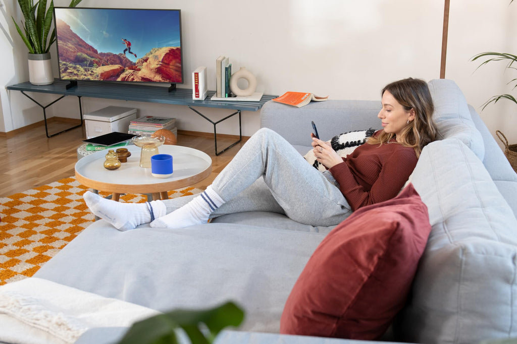 Kabelrouter 6690 mit DOCSIS 3.1 und WiFi 6, 4x Gigabit LAN, Mesh WLAN, DECT Telefon, weiß/rot