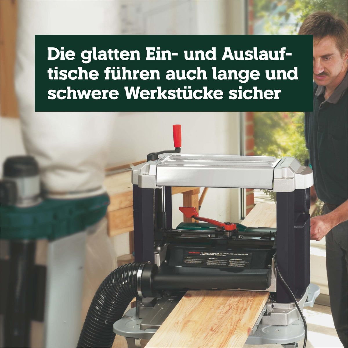 Kraftvolle mobile Dickenhobelmaschine DH 330 mit 1800 W und HSS Messer für präzise Holzbearbeitung