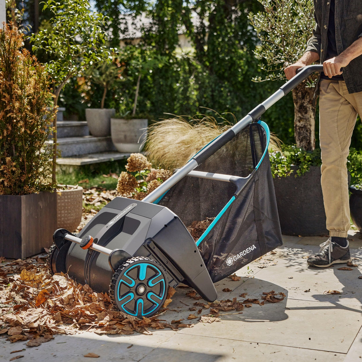 Effektiver Laub- und Rasensammler für Rasen und Terrasse einfacher Bürstenwechsel ergonomisch geformt 3566-20