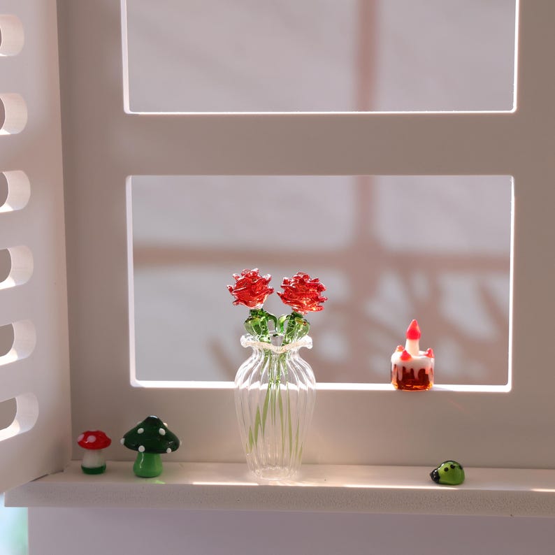 Mundgeblasene Glasrosen, handgefertigte Frühlingsblumen