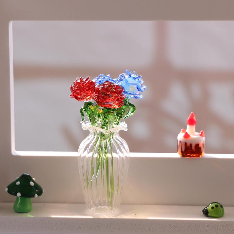Mundgeblasene Glasrosen, handgefertigte Frühlingsblumen