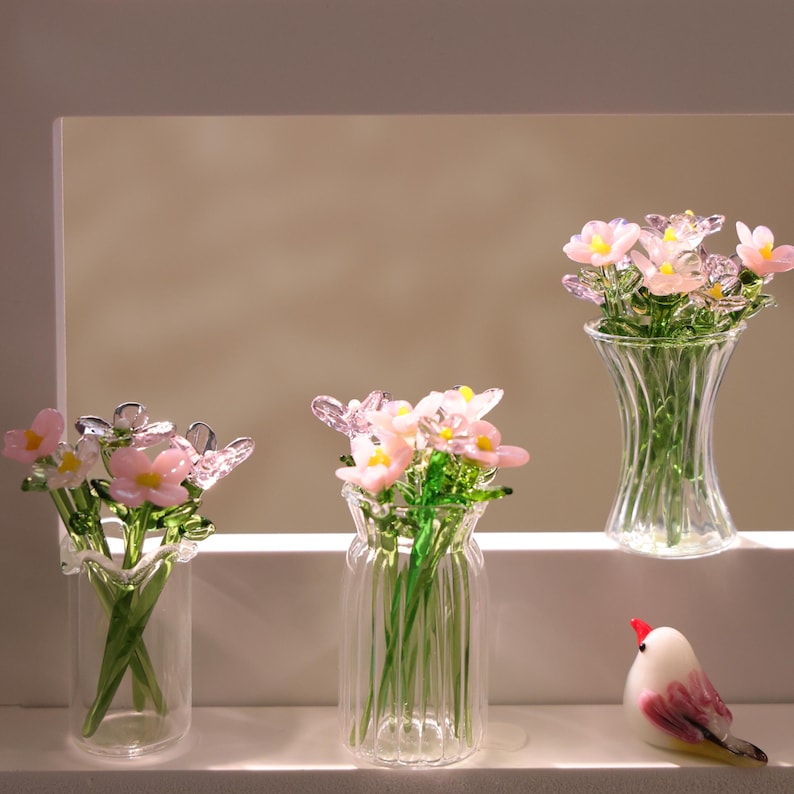 Mundgeblasene Glasblumenskulptur, Frühlingsblume, rosa Blumen, Wohnkultur