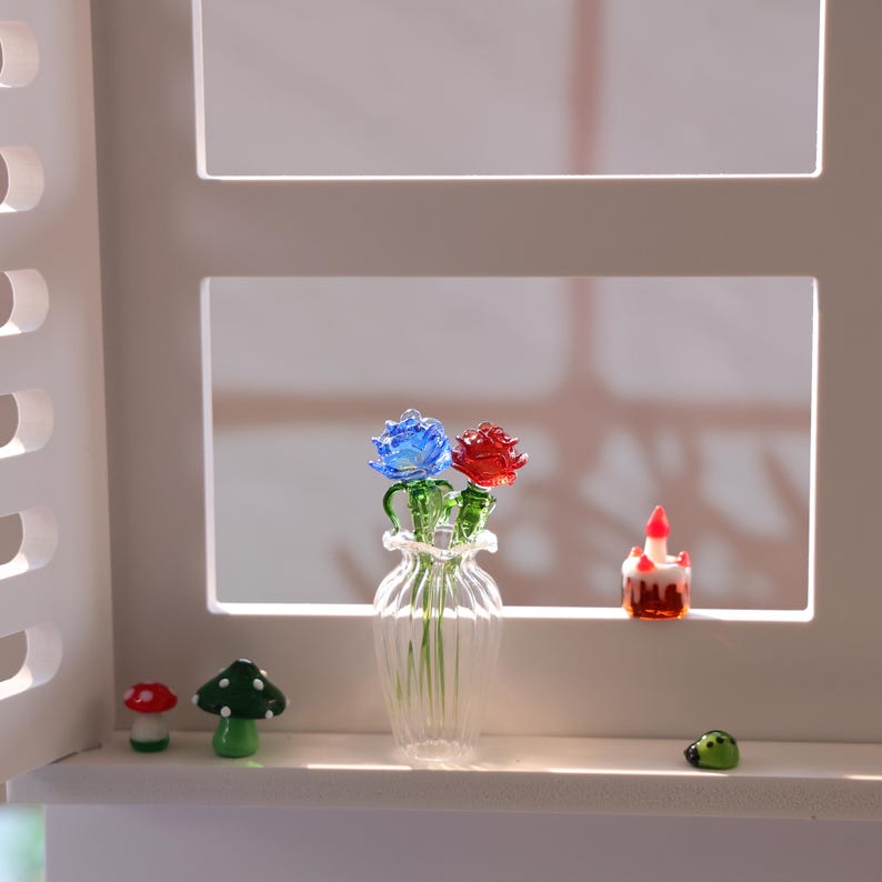 Mundgeblasene Glasrosen, handgefertigte Frühlingsblumen