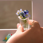 Mundgeblasene Glasblumenskulptur, Frühlingsblume, blaue Blumen, Wohnkultur