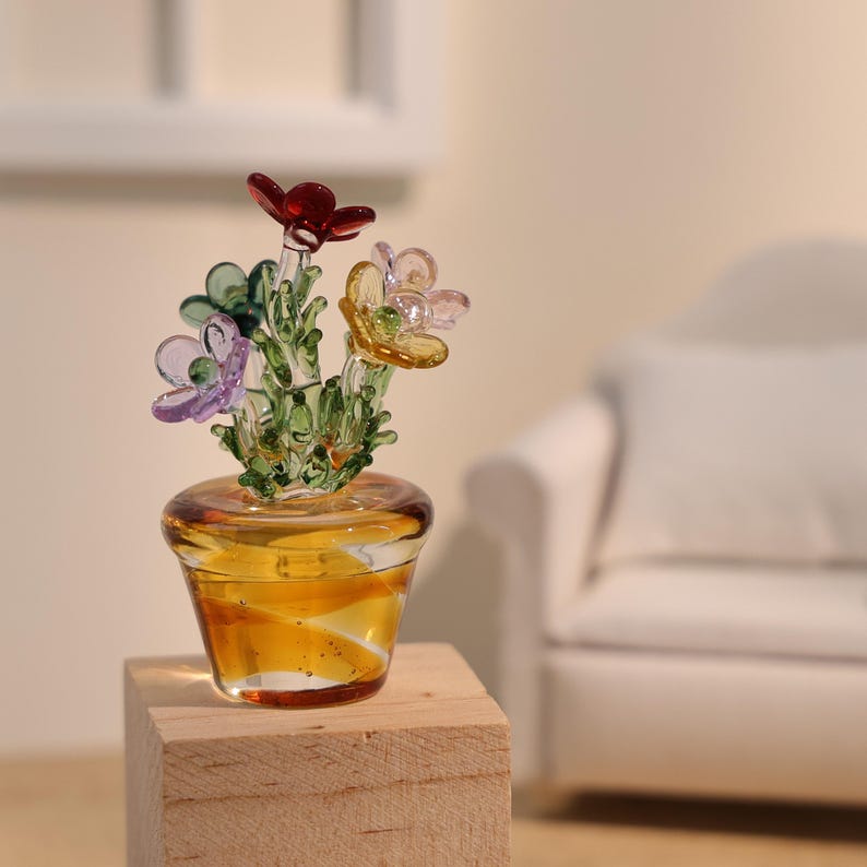 Glasblumenfigur, mundgeblasene Frühlingsblume, Stain Glass Bouquet, Wohnkultur