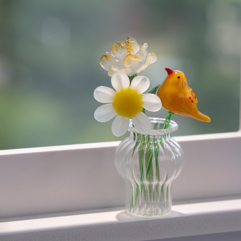 Glasblumen- und Vogelornamente, mundgeblasene Frühlingsblumen, Glassträuße