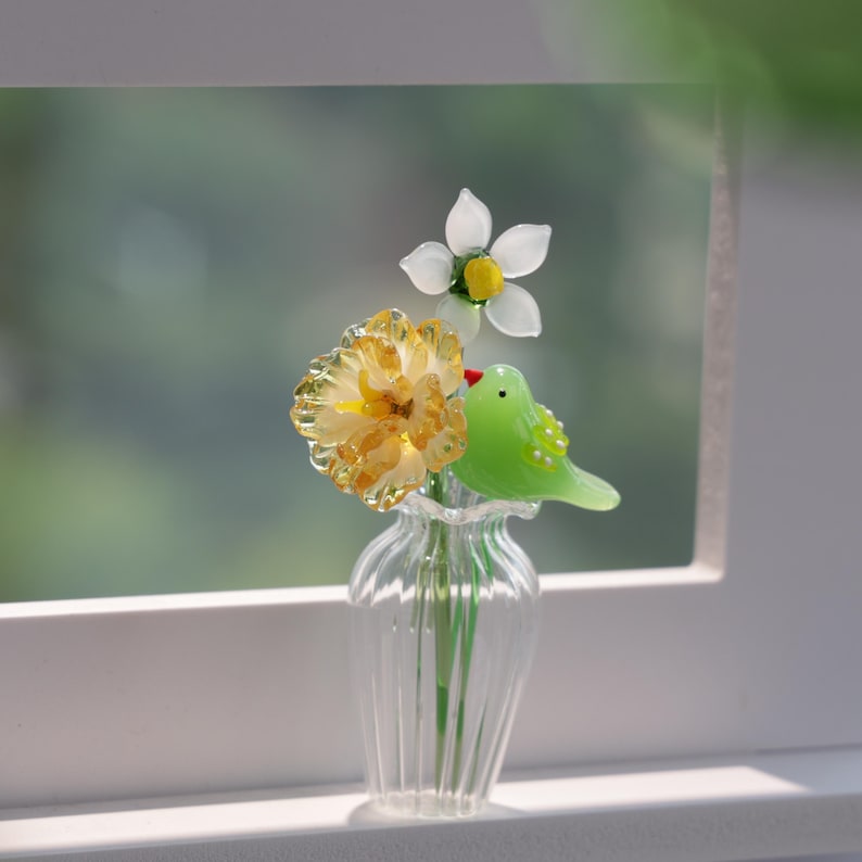 Glasblumen- und Vogelornamente, mundgeblasene Frühlingsblumen, Glassträuße