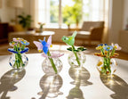 Mundgeblasene Glasblumen mit kleinen Vögeln, Glasvögel