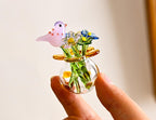 Mundgeblasene Glasblumen mit kleinen Vögeln, Glasvögel