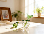 Mundgeblasene Glasblumen mit kleinen Vögeln, Glasvögel