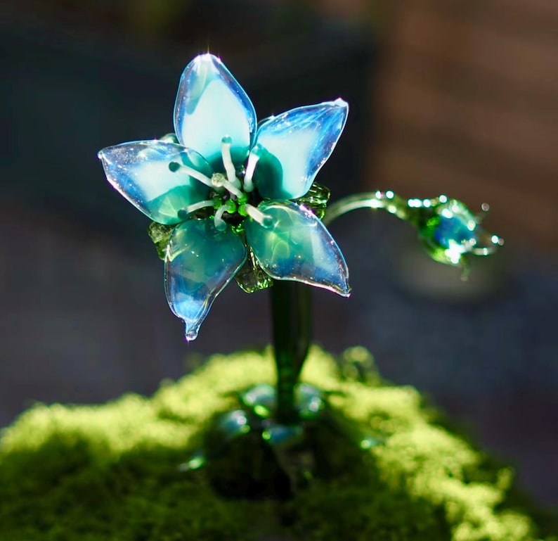 Orychophragmus Glasfigur Lila Wildblumen Skulptur Handgeblasen 20 cm