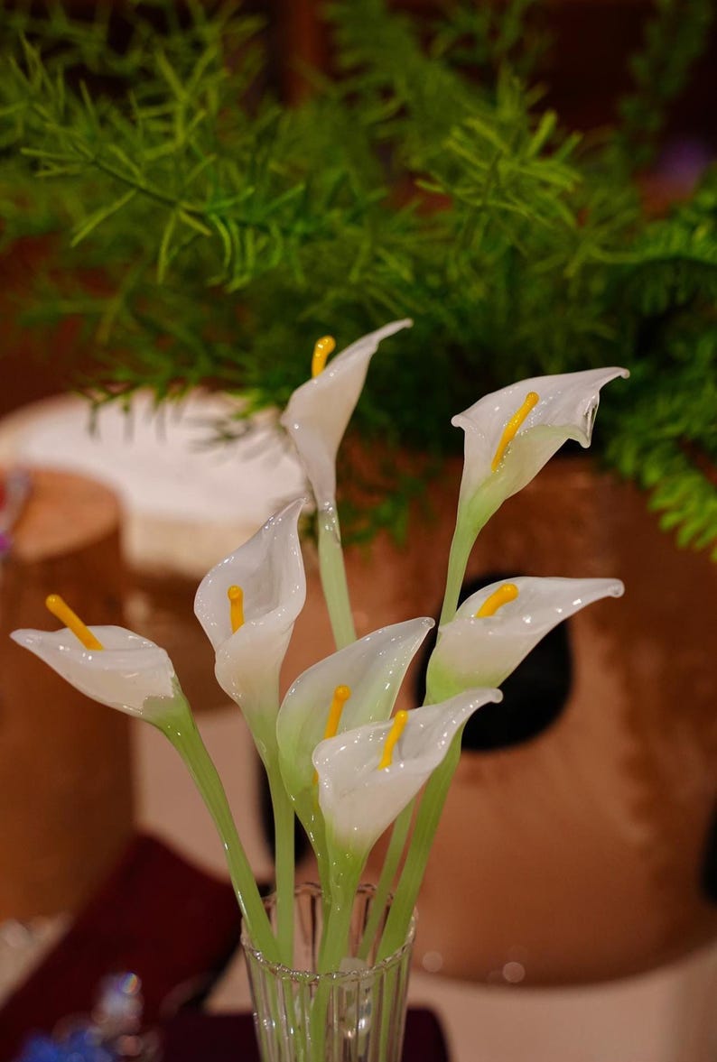 Glas-Calla-Lilien-Dekoration, elegante Glas-Lilien-Skulptur, florales Tischgesteck