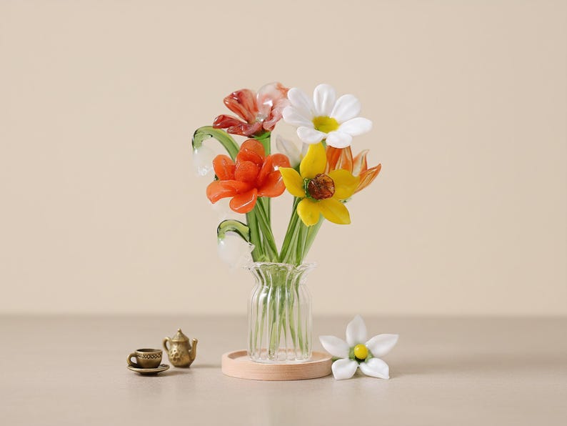Mundgeblasene Glasblumen, Wohndekoration