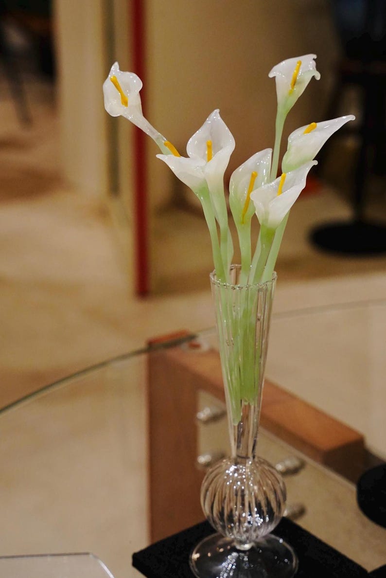Glas-Calla-Lilien-Dekoration, elegante Glas-Lilien-Skulptur, florales Tischgesteck