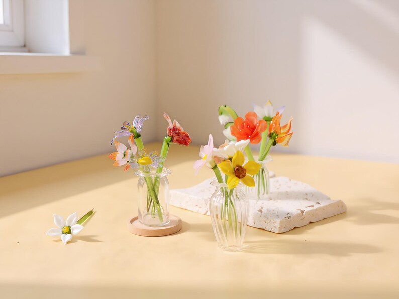 Mundgeblasene Glasblumen, Wohndekoration