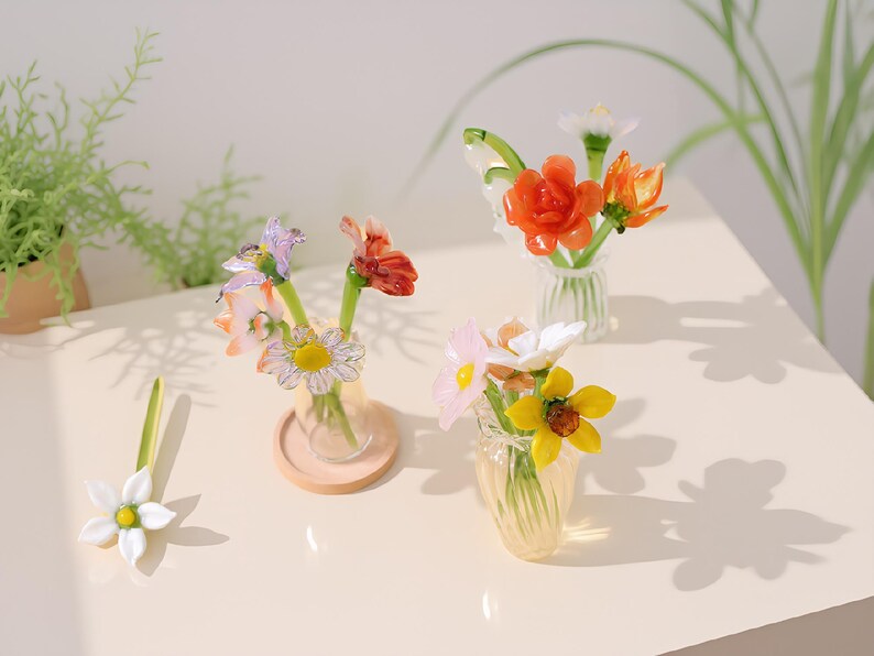 Mundgeblasene Glasblumen, Wohndekoration