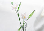 Glaskunst Blumenstrauß, handgefertigtes Lilienarrangement, Lampwork-Glas, elegantes Wohndekor