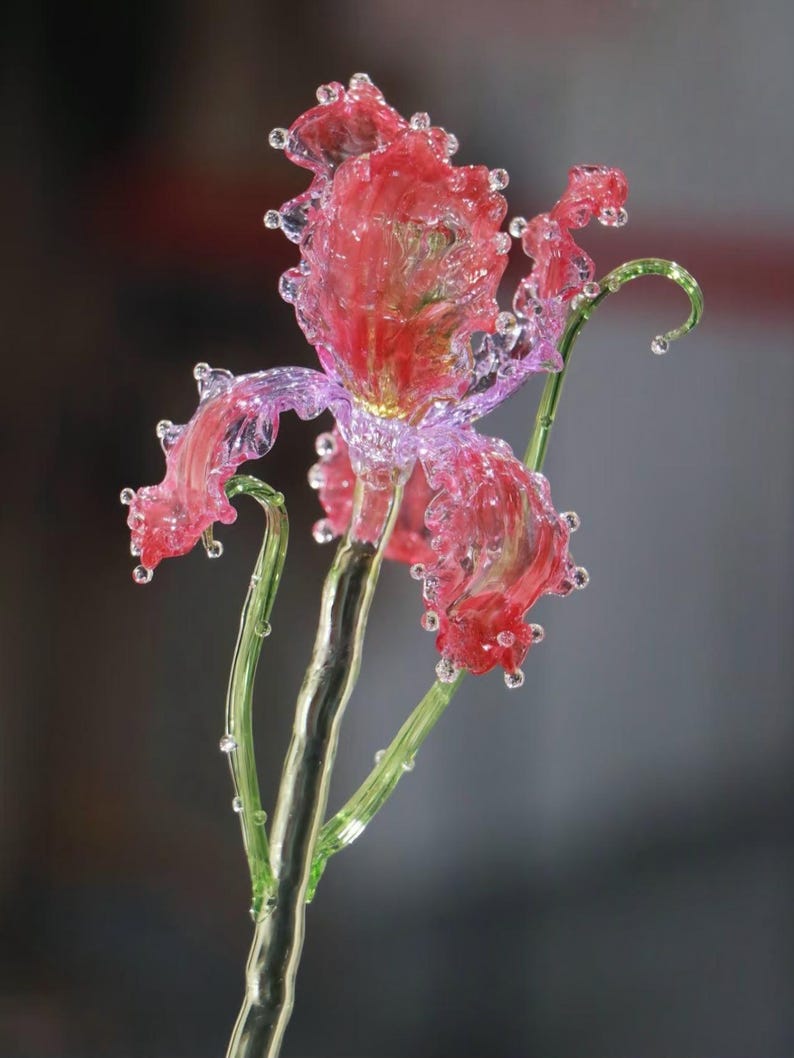 Irisblume aus Glas, lila Glasskulptur, florale Wohndekoration, 20-23 cm